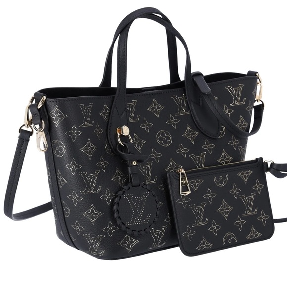 Louis Vuitton Blossom PM Monogram Mahina Noir M23393 Black Gold Small Tote - Picture 9 of 16